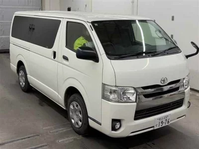 Toyota HiAce Van