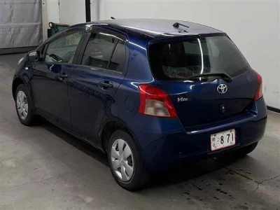 Toyota VITZ  с аукциона в Японии