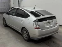 Toyota Prius лот № 85239 оценка 3.5  с аукциона в Японии 1