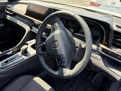 Toyota CROWN CROSSOVER