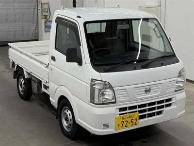 Nissan NT100 Clipper