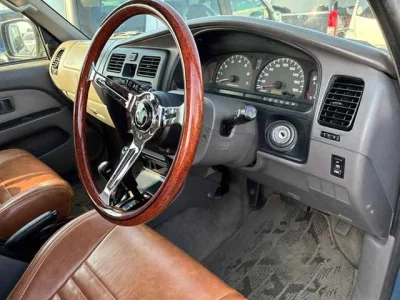 Toyota HILUX SURF