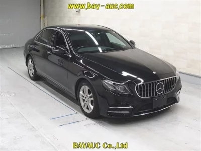 Mercedes-Benz E CLASS  с аукциона в Японии