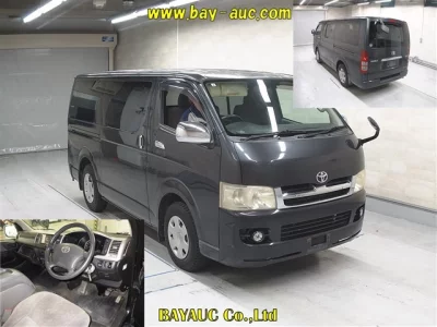 Toyota HiAce Van