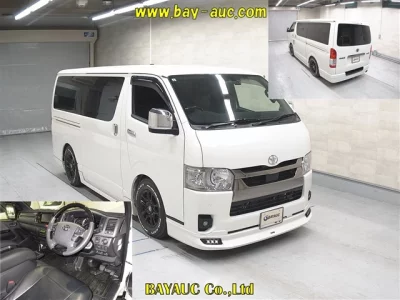 Toyota HiAce Van