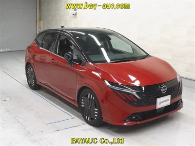 Nissan Aura