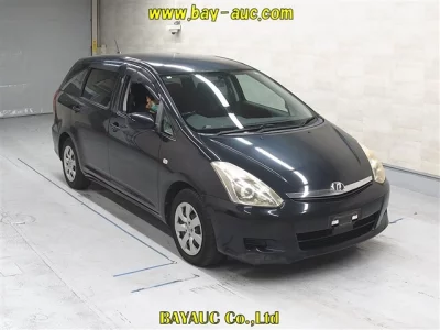 Toyota WISH  с аукциона в Японии