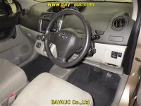 Toyota PASSO SETTE лот № 10111 оценка 3.5  с аукциона в Японии 2