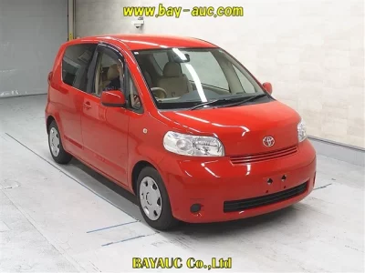Toyota PORTE  с аукциона в Японии