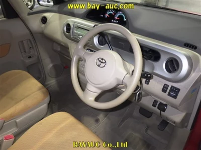 Toyota PORTE  с аукциона в Японии