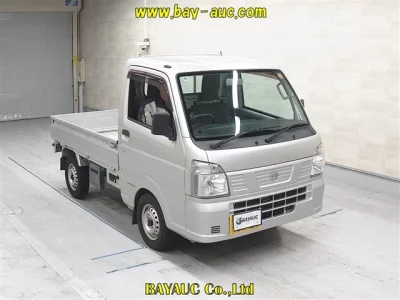 Nissan NT100 Clipper