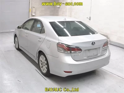 Lexus HS  с аукциона в Японии
