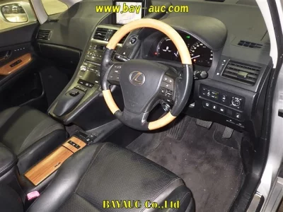 Lexus HS  с аукциона в Японии