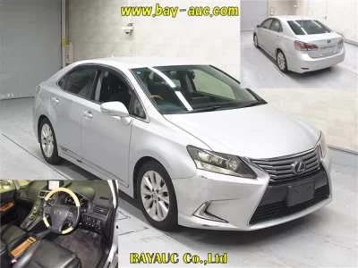 Lexus HS  с аукциона в Японии