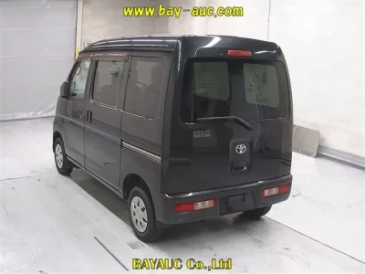 Toyota Pixis Van