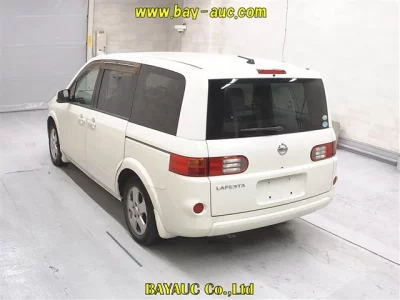 Nissan LAFESTA  с аукциона в Японии