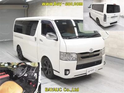 Toyota HiAce Van