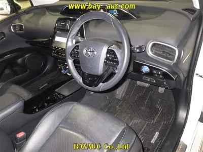 Toyota PRIUS PHV