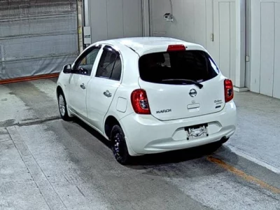 Nissan March