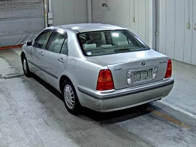 Toyota PROGRES  с аукциона в Японии