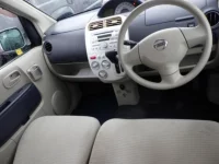 Nissan OTTI лот № 8206 оценка R  с аукциона в Японии 2