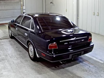 Nissan President