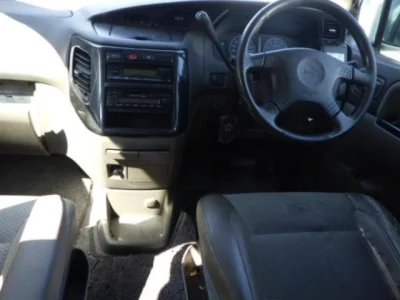 Nissan ELGRAND  с аукциона в Японии