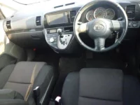 Toyota WISH лот № 8297 оценка 3.5  с аукциона в Японии 2