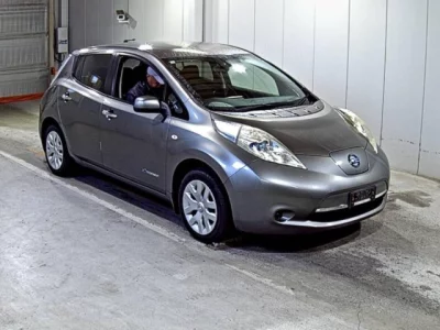 Nissan LEAF  с аукциона в Японии