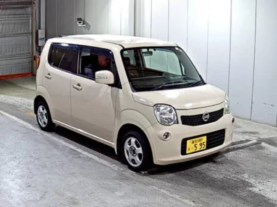 Nissan MOCO  с аукциона в Японии