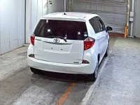 Toyota RACTIS лот № 3073 оценка R  с аукциона в Японии 4