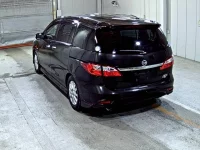 Nissan LAFESTA лот № 8412 оценка 3.5  с аукциона в Японии 1