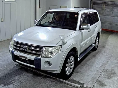 Mitsubishi PAJERO  с аукциона в Японии