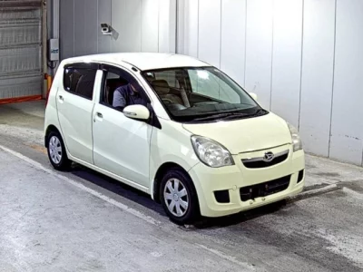 Daihatsu MIRA  с аукциона в Японии