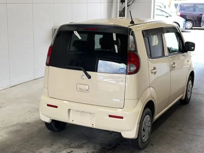 Suzuki MRWAGON