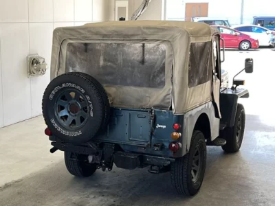 Mitsubishi Jeep
