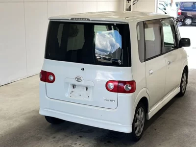Daihatsu TANTO  с аукциона в Японии