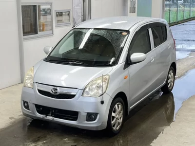 Daihatsu MIRA  с аукциона в Японии