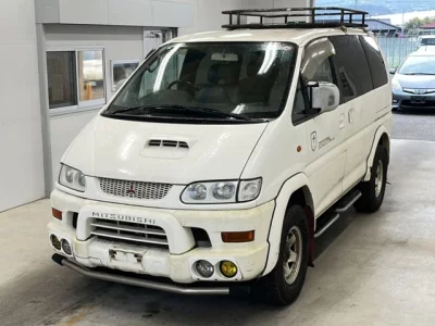 Mitsubishi DELICA