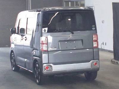 Toyota PIXIS MEGA