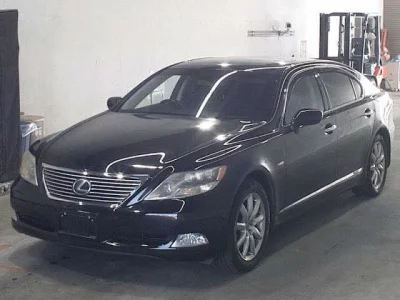 Lexus LS