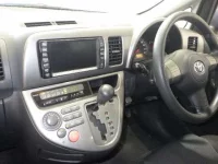 Toyota WISH лот № 4692 оценка 3.5  с аукциона в Японии 2