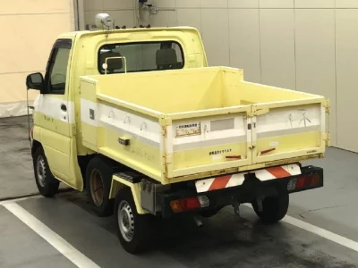 Mitsubishi Minicab Truck