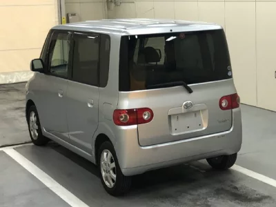 Daihatsu TANTO  с аукциона в Японии