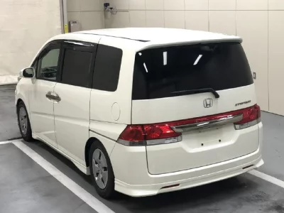 Honda STEP WAGON