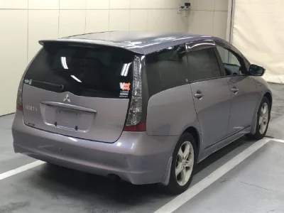 Mitsubishi GRANDIS  с аукциона в Японии