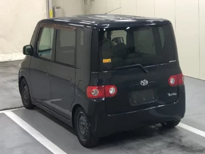 Daihatsu TANTO  с аукциона в Японии