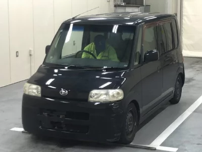 Daihatsu TANTO  с аукциона в Японии
