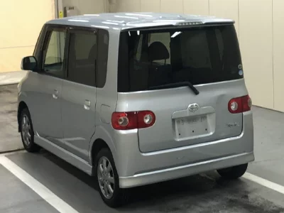 Daihatsu TANTO  с аукциона в Японии