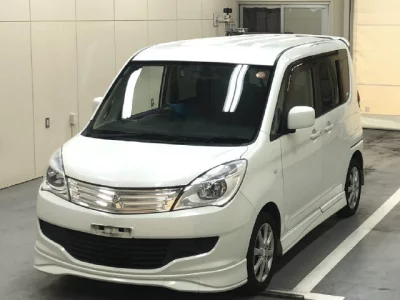 Mitsubishi Delica D:2